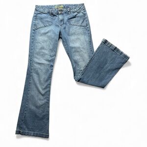 H6- Delia’s Women’s 11/12 Vinatge Stylish Blue Women's Jeans